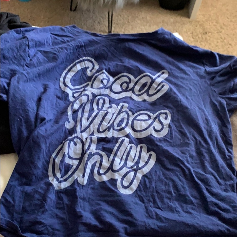 graphic t